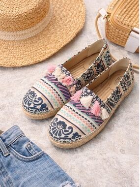Crown Vintage Kalani Tassel Espadrilles Boho Slip On Flats Tribal Print Women’s